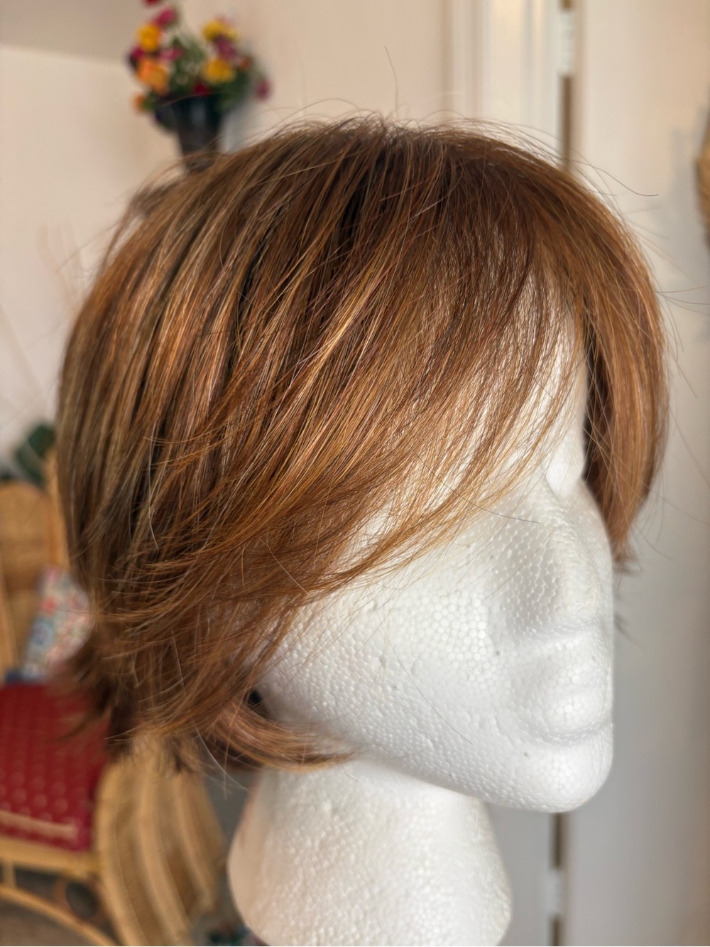 RAQUEL WELCH Auburn Synthetic Short Shag Basic Cap Wig! Like New! - Picture 8 of 14